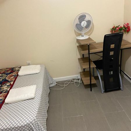 A Delightful Room In Queens 纽约 外观 照片