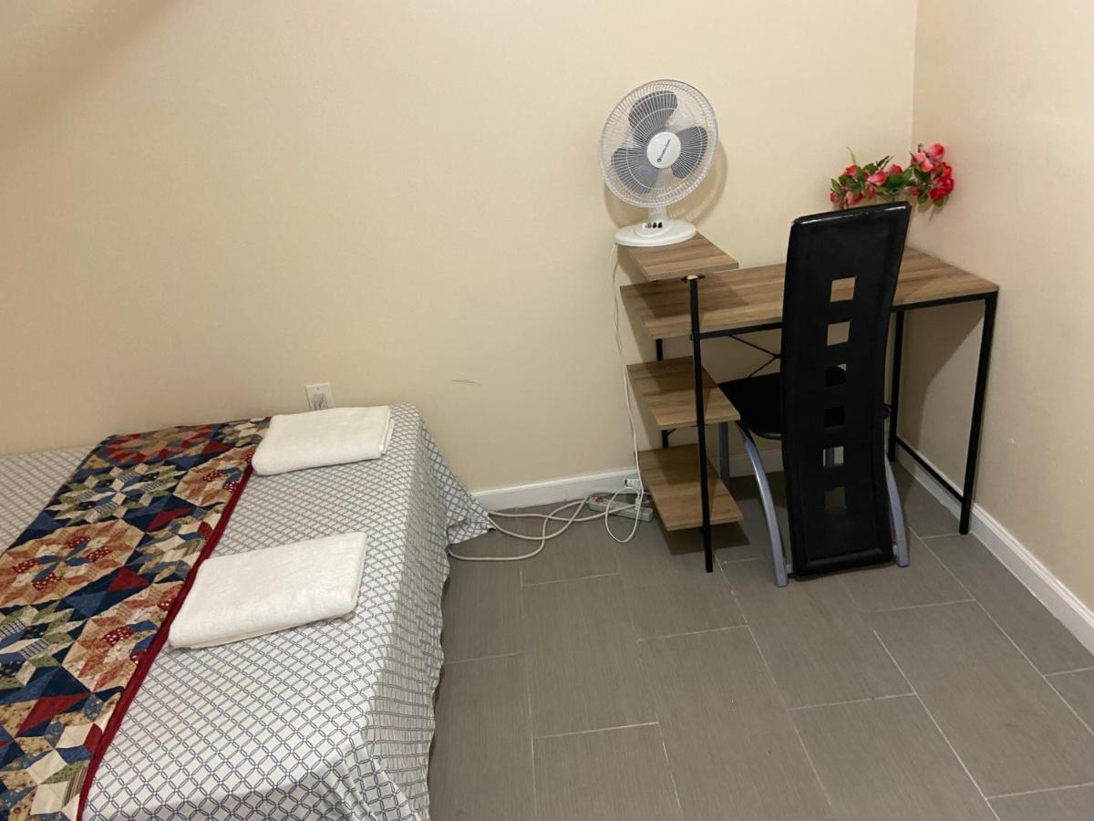 A Delightful Room In Queens 纽约 外观 照片