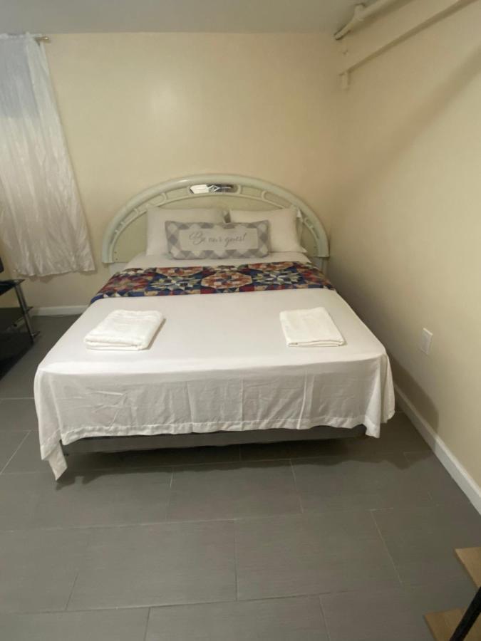 A Delightful Room In Queens 纽约 外观 照片